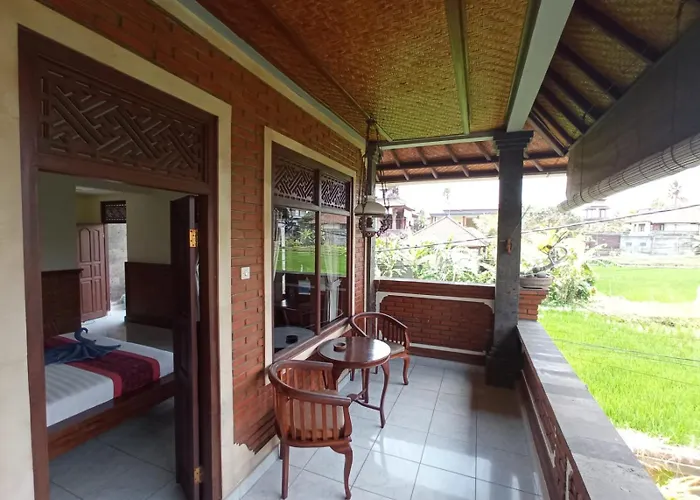 Three Dewi's Casa de hóspedes